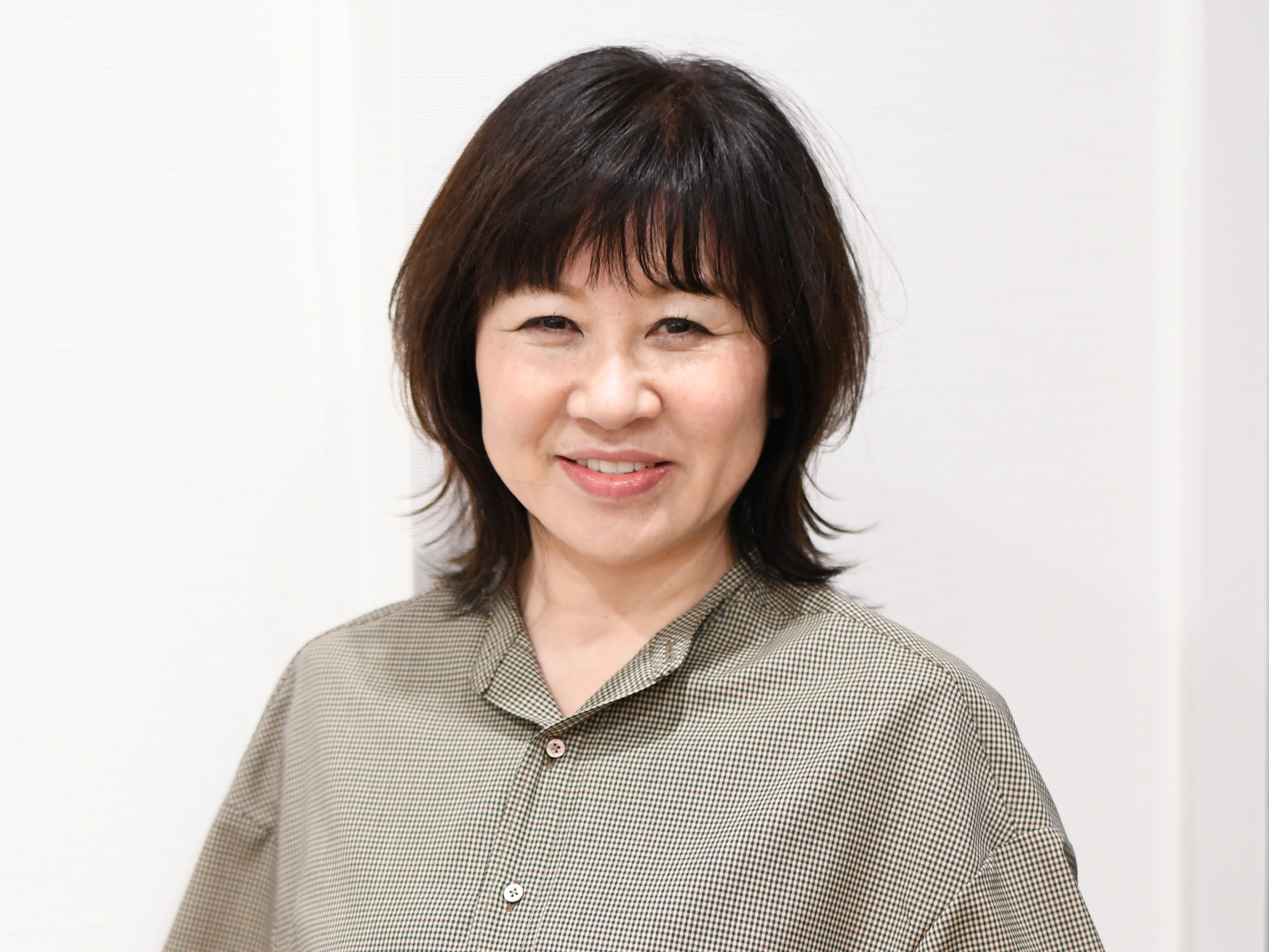 大人世代にぴったりのネオウルフスタイルで自分を再発見｜えがお美容室奈良店