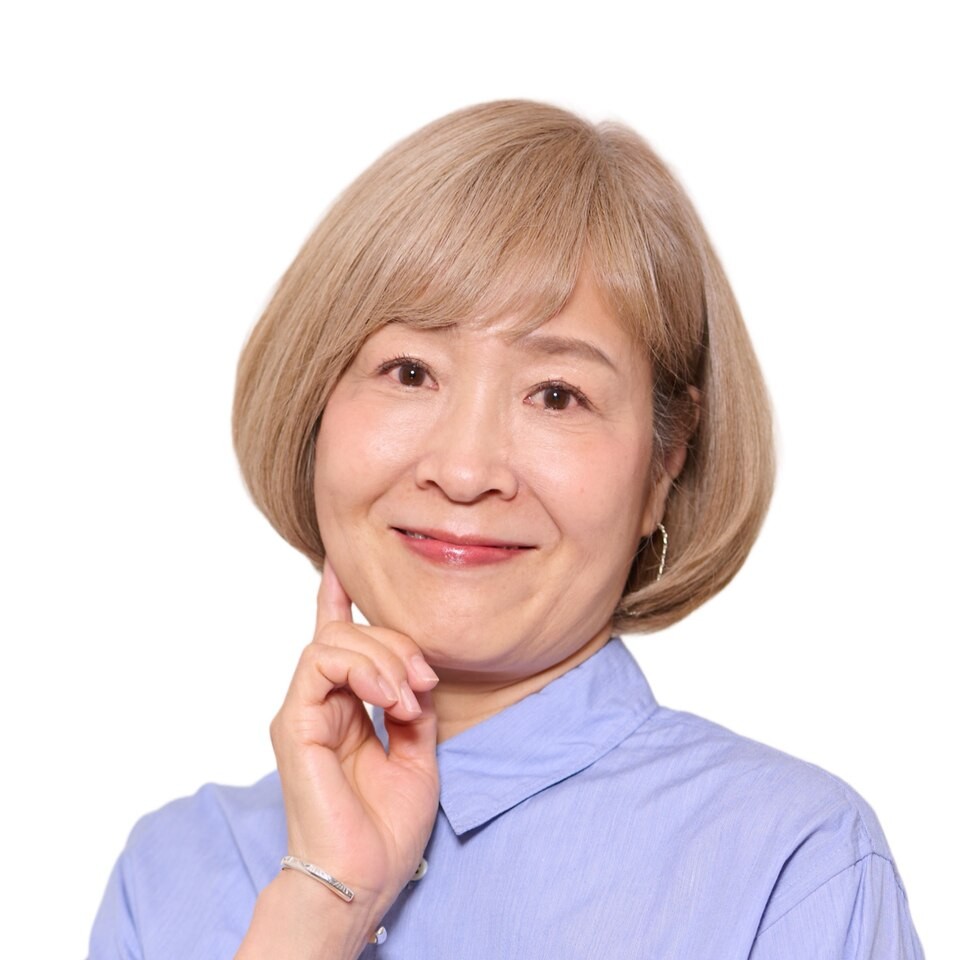 大人世代に特化したカット技術でツヤとまとまりを作る｜えがお美容室奈良店
