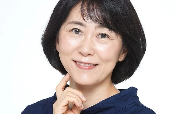 ひし形フォルムで顔まわりとサイドのぺたんこを解消