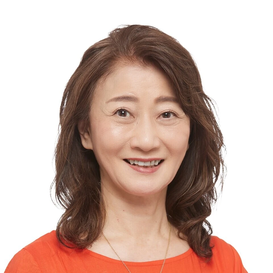 透明感あふれる美しい髪へ。おしゃれ染めと白髪染めの贅沢ミックス！