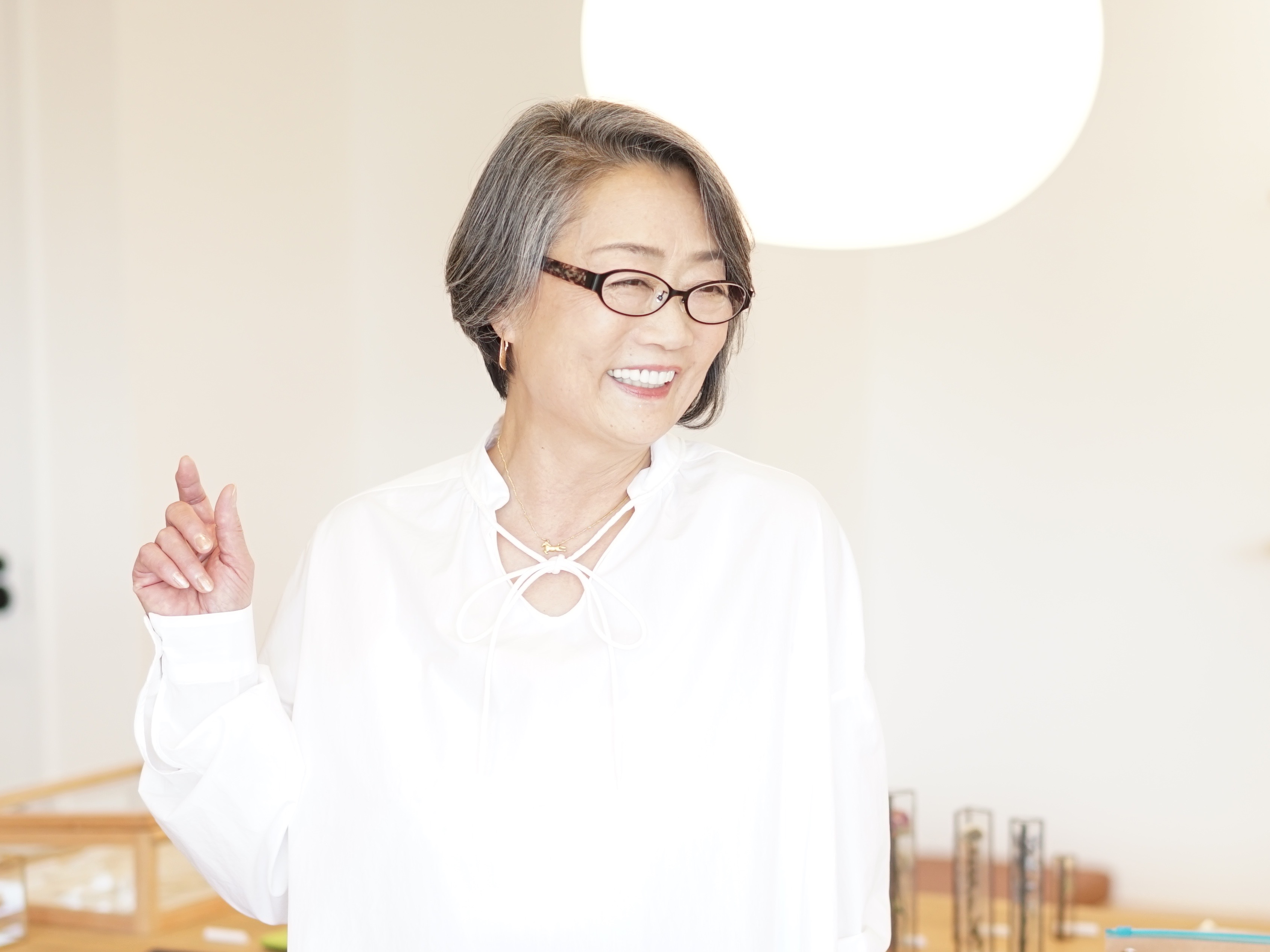 70代の白髪悩みを解決！自然な白髪美人を目指す方へ