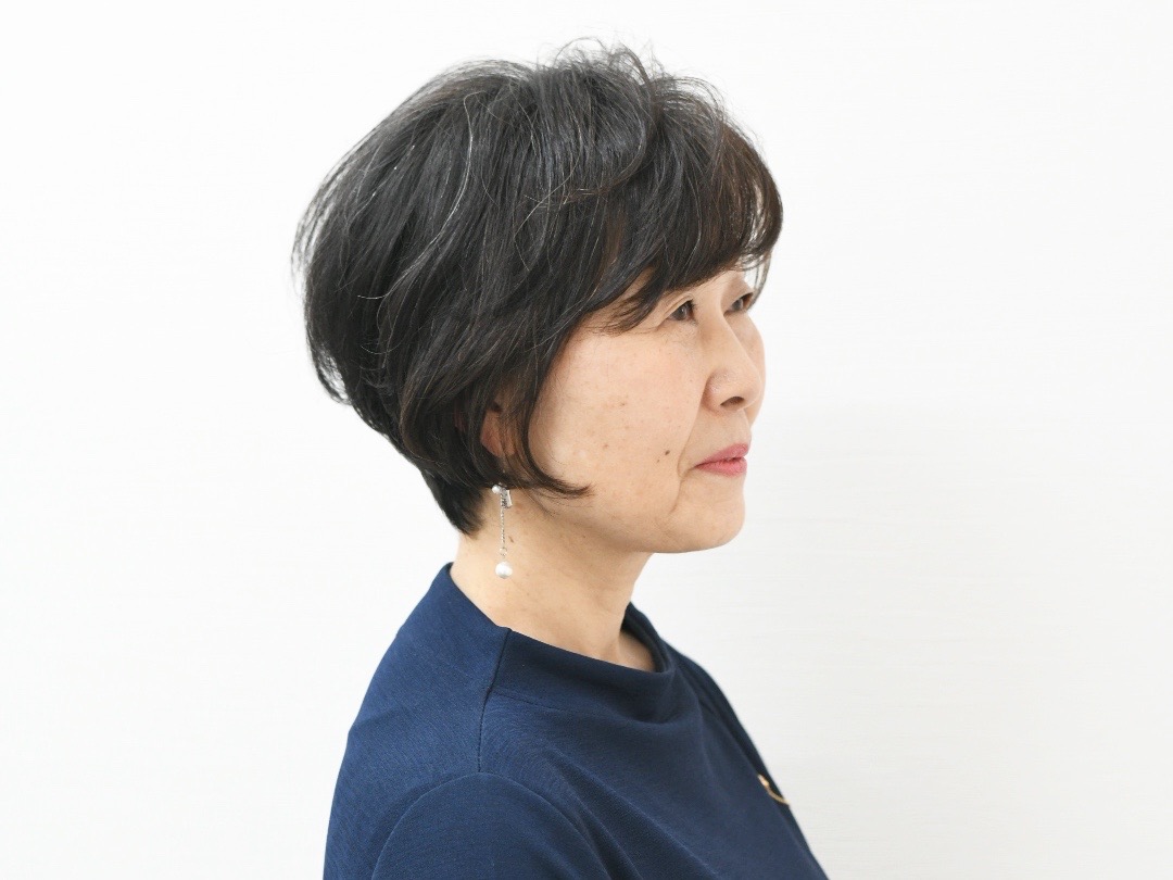 くせ毛で広がる悩みをカットで解決します｜えがお美容室奈良店
