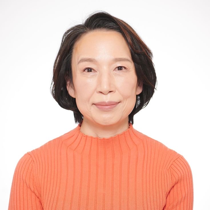 ひし形フォルムな髪型でお顔もリフトアップ！｜えがお美容室奈良店