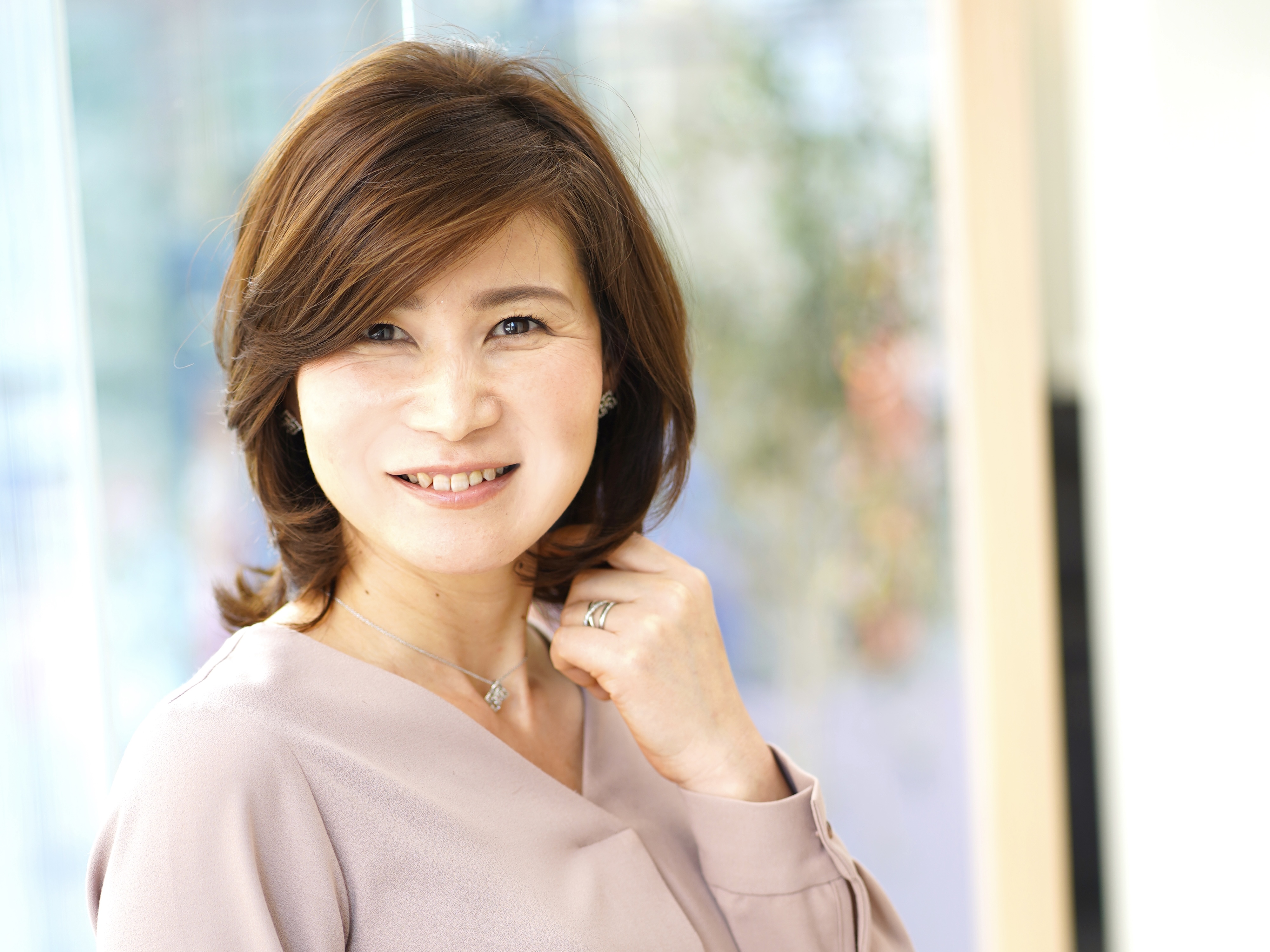 50代の女性に似合うカットをご提供します｜えがお美容室奈良店